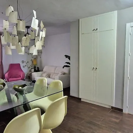 Relaxing Experience In Club Nautico Isleta