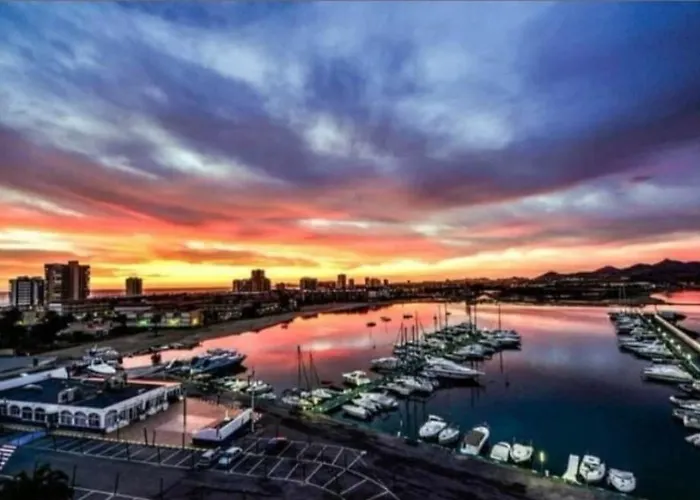 Relaxing Experience In Club Nautico Isleta